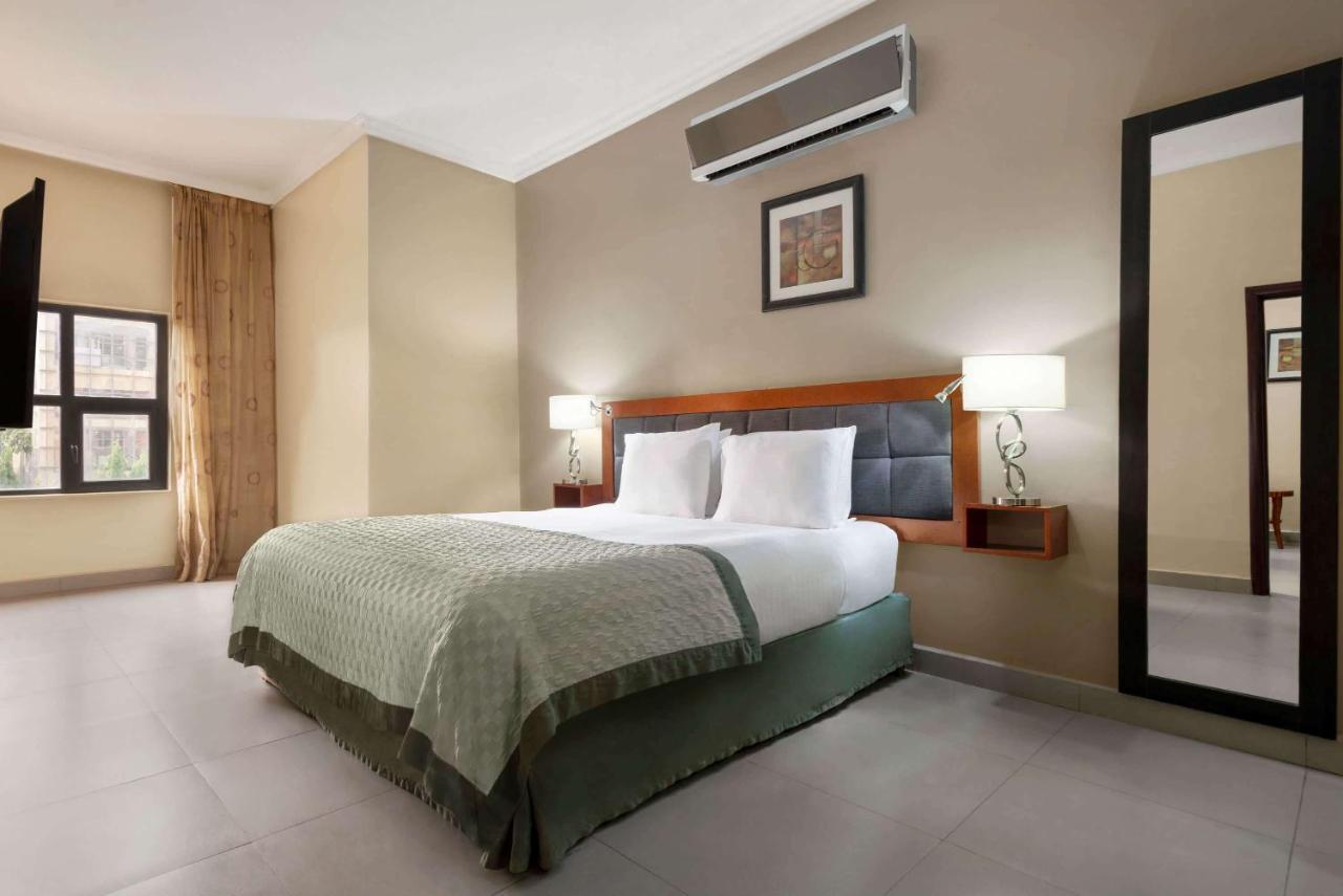 Hawthorn Suites By Wyndham Abudża Zewnętrze zdjęcie