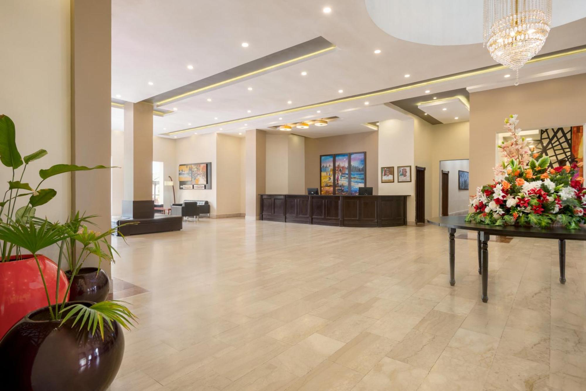 Hawthorn Suites By Wyndham Abudża Zewnętrze zdjęcie