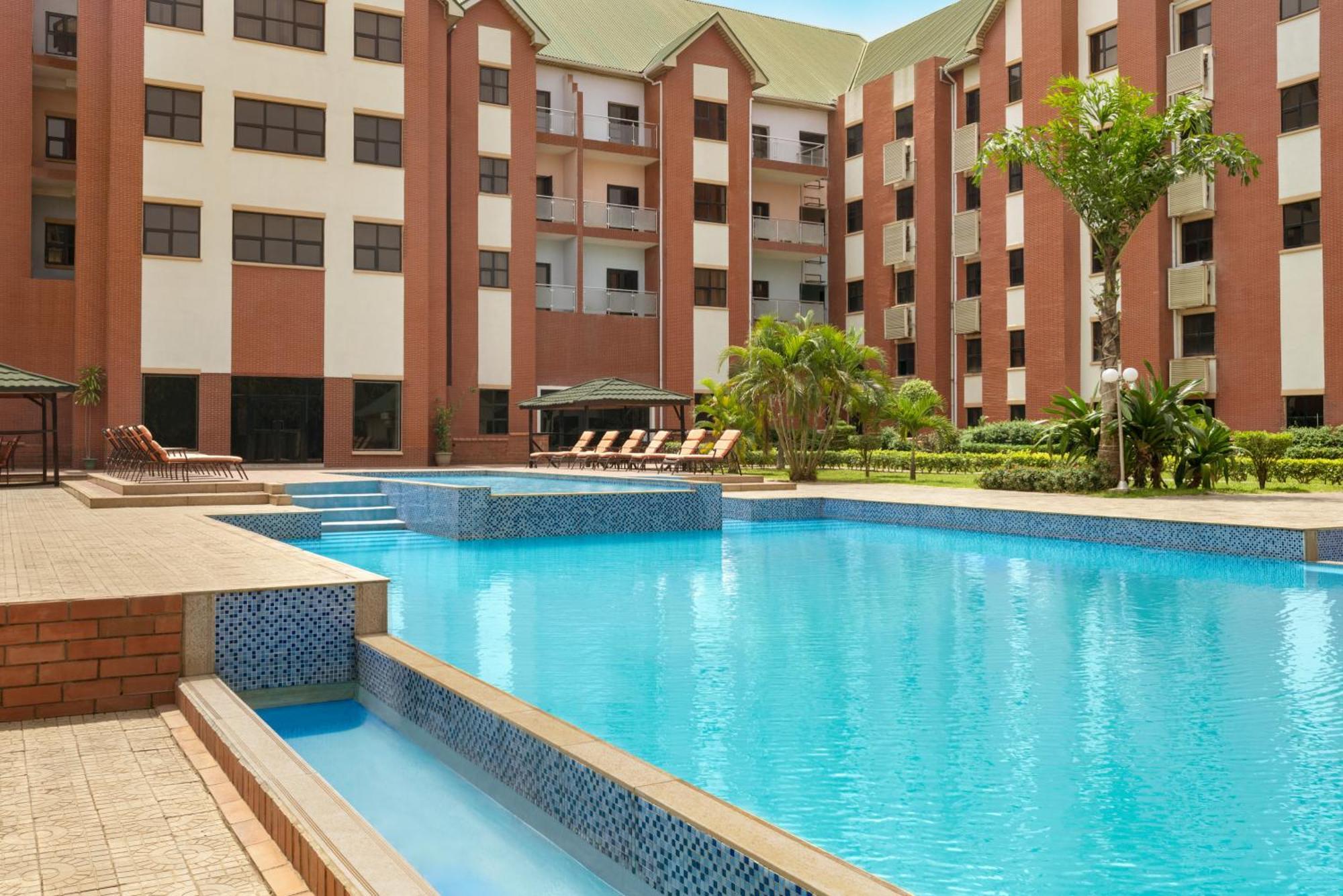 Hawthorn Suites By Wyndham Abudża Zewnętrze zdjęcie