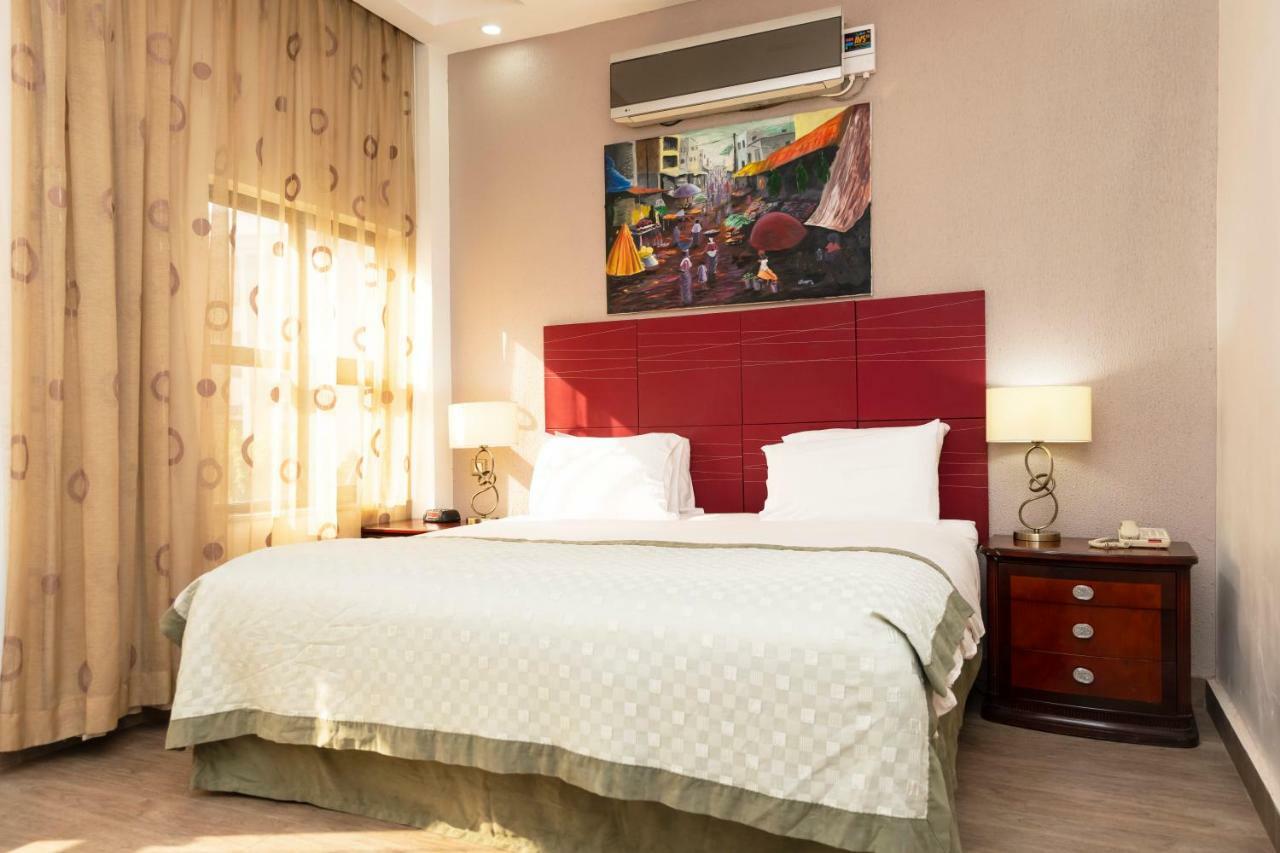 Hawthorn Suites By Wyndham Abudża Zewnętrze zdjęcie