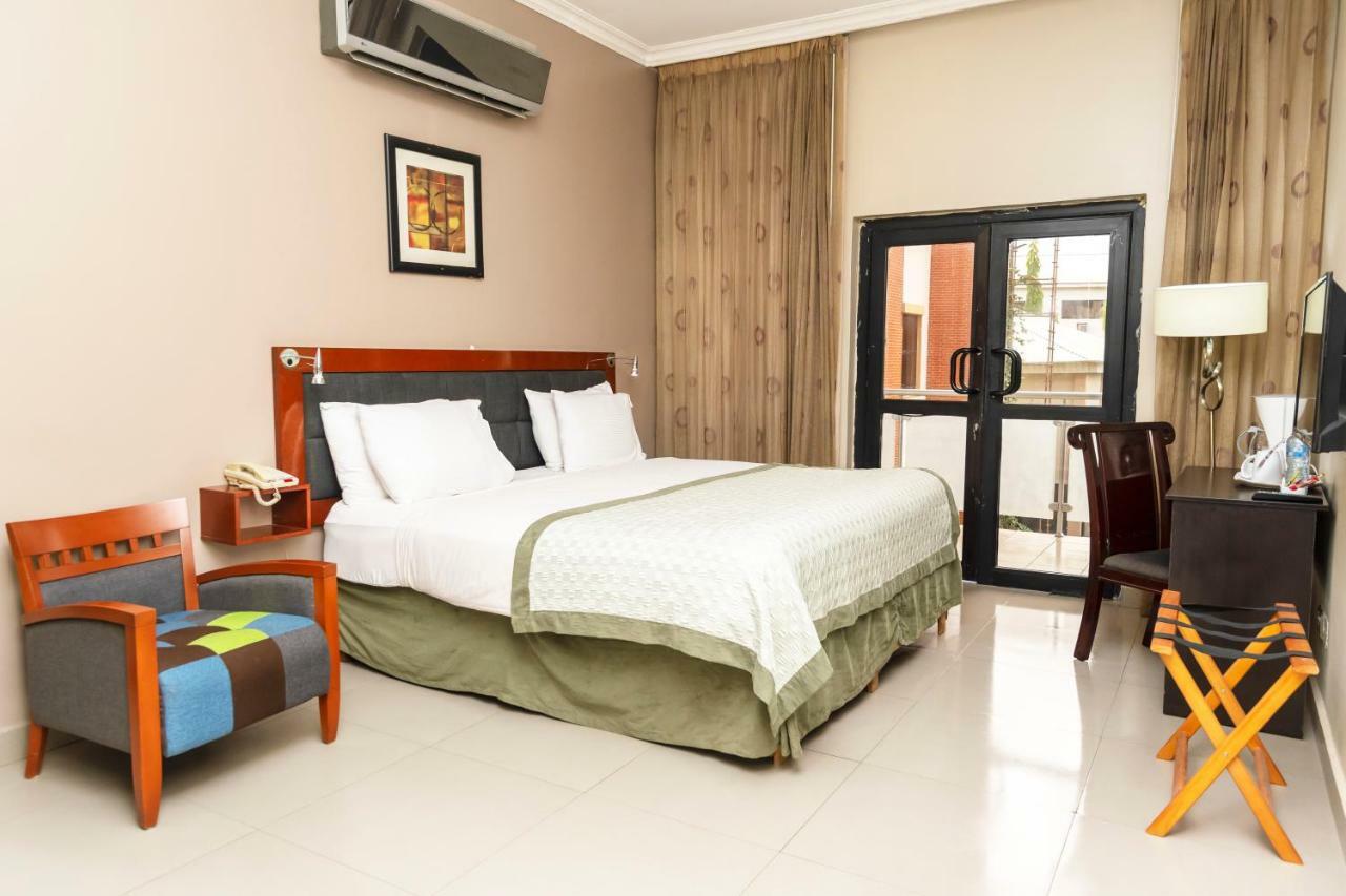 Hawthorn Suites By Wyndham Abudża Zewnętrze zdjęcie